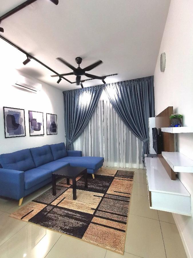 Stayje Putrajaya, 5 Minutes To Ioi City Mall, Wifi , Netflix, Free Parking Exterior photo